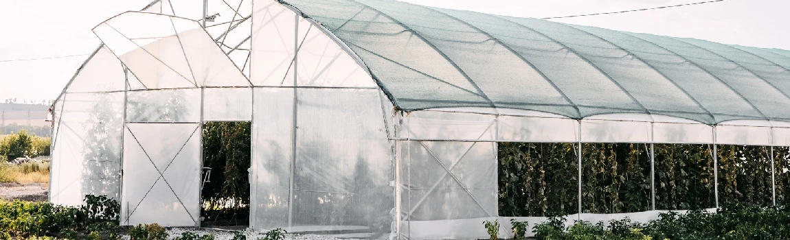 Safe And Reliable Glass Greenhouse in New Smyrna Beach
