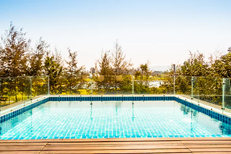 Cost of Glass Pool Fence Repair in New Smyrna Beach